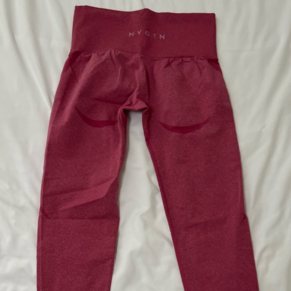 S NVGTN Contour Seamless Leggings - Pink